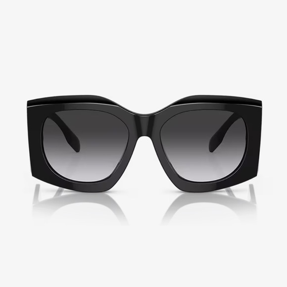 Excluded Burberry Sunglasses, New 340 - Picture 7 of 10